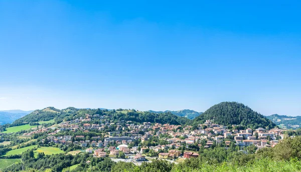 Castelnovo ne Monti, Italy — Stockfoto