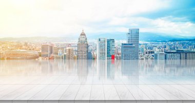 İş kavramı - panoramik modern cityscape kuş hava bakışı gündoğumu ve sabah altında bina ile boş mermer zemin üstü mavi Taipei, Tayvan parlak gökyüzü görüntü için ya da ürün montaj