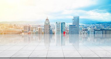 İş kavramı - panoramik modern cityscape kuş hava bakışı gündoğumu ve sabah altında bina ile boş mermer zemin üstü mavi Taipei, Tayvan parlak gökyüzü görüntü için ya da ürün montaj