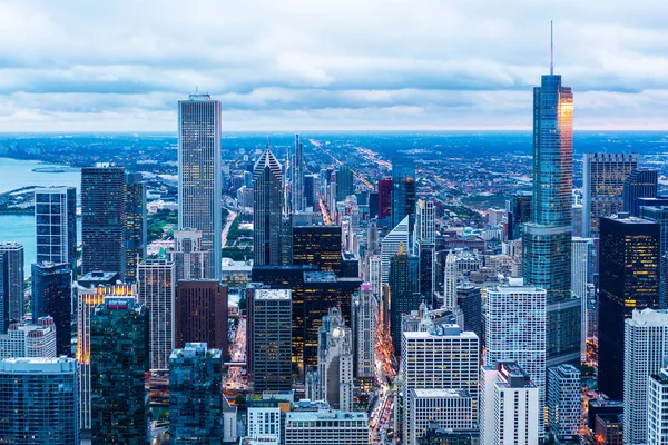 Cidade urbana skyline vista aérea em Chicago, América — Fotografia de Stock