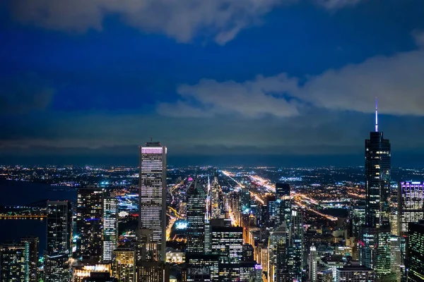 City skyline antenn nattutsikt i Chicago, Amerika — Stockfoto