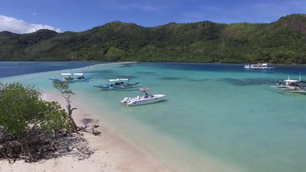 Drone felvételeket a kígyó-sziget El Nido a Palawan Fülöp-szigetek közelében — Stock videók