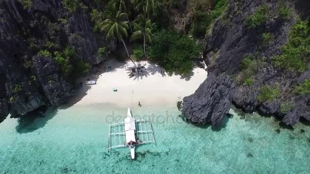Drone felvételeket a Entalula sziget El Nido a Palawan Fülöp-szigetek Stock Videó
