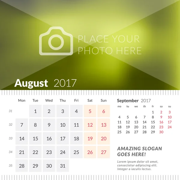 Août 2017. Calendrier de bureau pour 2017 Année. La semaine commence lundi. 2 mois à la page. Modèle d'impression vectoriel avec place pour la photo — Image vectorielle