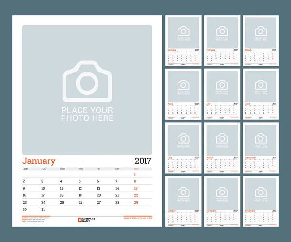 Το πρότυπο ημερολόγιο για το έτος 2017. Εικονογράφηση διάνυσμα. Εβδομάδα ξεκινά τη Δευτέρα — Διανυσματικό Αρχείο