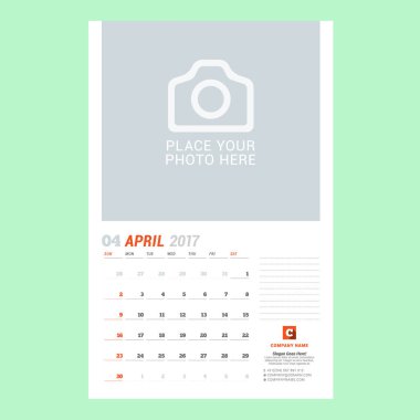 Takvim şablonu Nisan 2017. Hafta başlar Pazar. Tasarım yazdırma şablonu. Vektör illüstrasyon izole