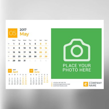 Takvim şablonu Mayıs 2017. Hafta başlıyor Pazartesi. Tasarım yazdırma şablonu. Vektör illüstrasyon izole