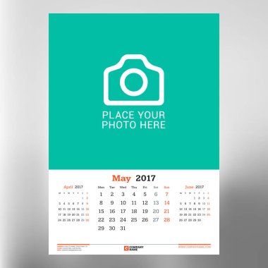 Takvim şablonu Mayıs 2017. Hafta başlıyor Pazartesi. Tasarım yazdırma şablonu. Vektör illüstrasyon izole