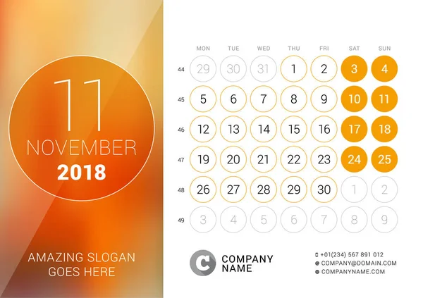 Kasım 2018. Masa takvimi 2018 yıl için. Vektör tasarım yer için fotoğraf yazdırma şablonu. Hafta Pazartesi günü başlar. Takvim kılavuzu hafta numaraları ile