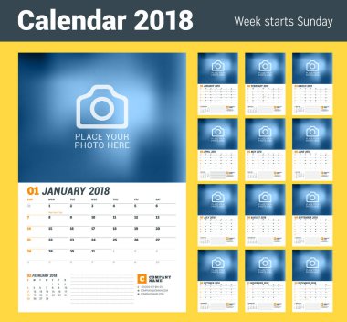 Duvar takvimi planlayıcısı 2018 yıl için. 12 ay kümesi. Vektör yazdırma şablonu fotoğraf için bir yer. Hafta Pazar günü başlar. Sayfa 2 ay