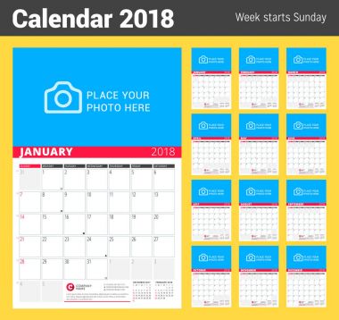 Duvar takvimi planlayıcısı 2018 yıl için. Vektör tasarım fotoğraf ve notlar için yazdırma şablonu. Ayın Evreleri. Hafta başlar Pazar