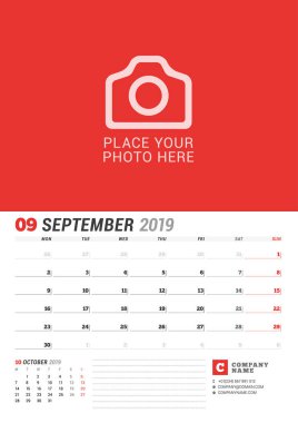 Duvar takvimi planlayıcısı 2019 yıl için. Eylül. Vektör yazdırma şablonu fotoğraf için bir yer. Hafta Pazartesi günü başlar