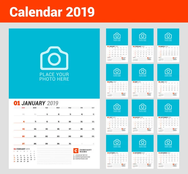 Planejador de calendário de parede para 2019 ano. Conjunto de 12 meses. Modelo de impressão vetorial com lugar para foto. Semana começa no domingo —  Vetores de Stock