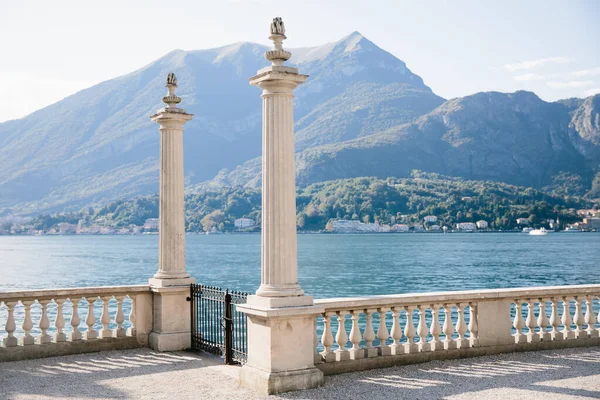 İtalyan mimarisi, Como Gölü, Bellagio gezinti alanında.