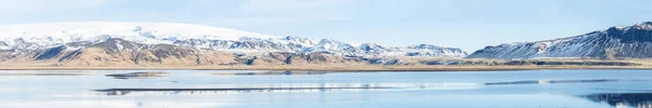 Islandia glaciar acantilado montaña y lago —  Fotos de Stock