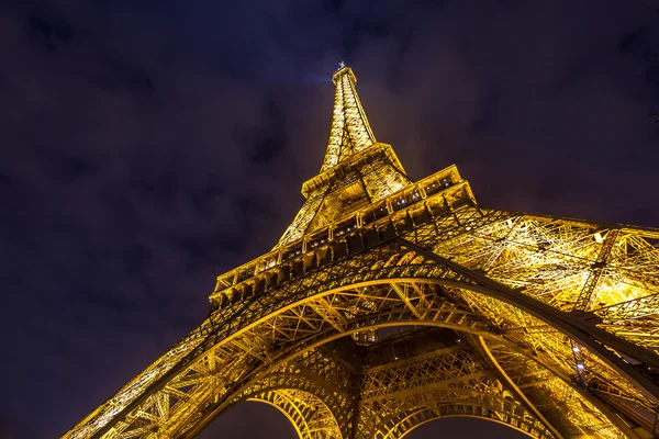 Eiffel Tower in Paris at Dusk — Stock Photo, Image