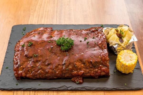 Costillas de cerdo asadas — Foto de Stock