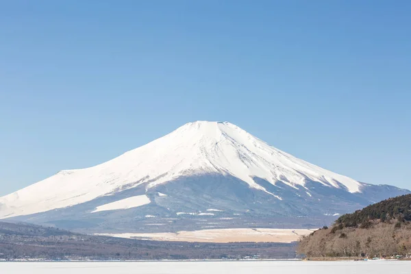 Sjön och berget Fuji — Stockfoto
