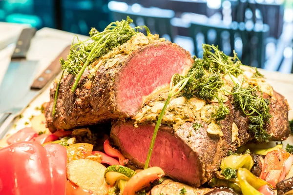 Carving Wagyu beef — Stock Photo, Image