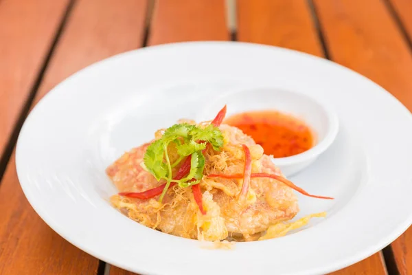 Fried crab with sweet sauce — Stock Photo, Image