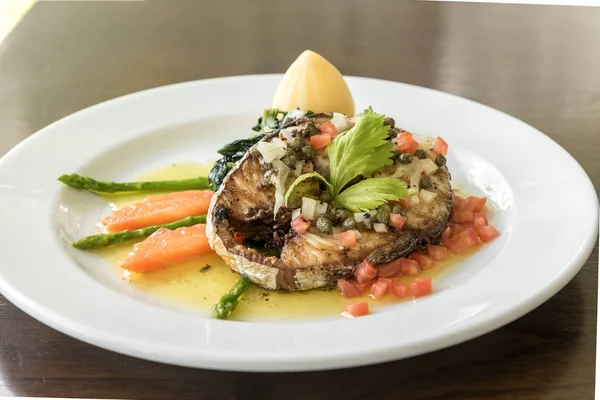 Smażona makrela stek — Zdjęcie stockowe