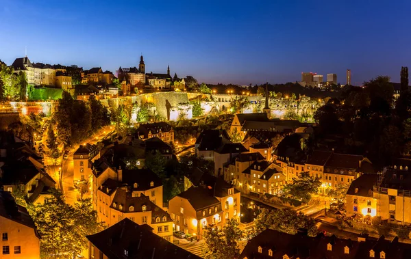 Luxemburg Stadt bei Nacht — Stockfoto