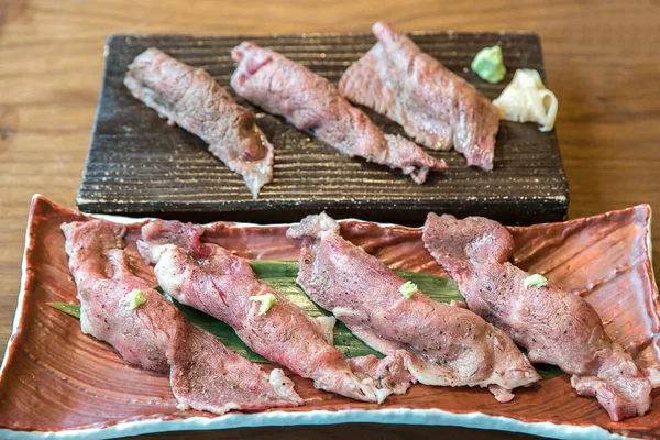 Суши из говядины вагью — стоковое фото