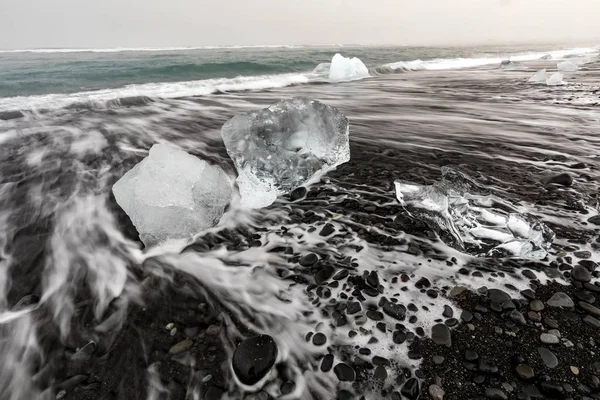 Iceberg en la playa de Diamond — Foto de Stock