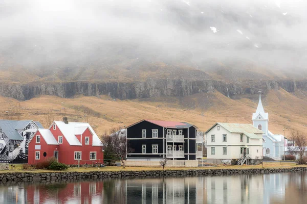 Stadsgezicht in Oost-IJsland — Stockfoto