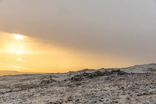 Montagna invernale innevata — Foto Stock