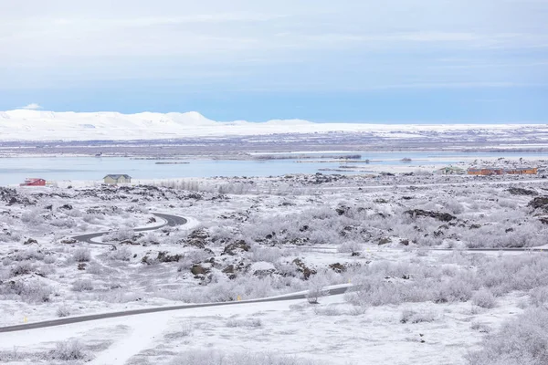 Paesaggio invernale con neve — Foto Stock