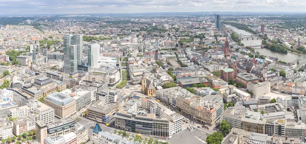 Vy över skyskrapor i Frankfurt — Stockfoto