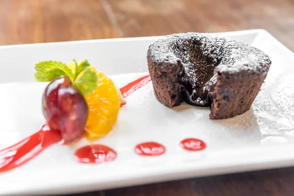 Pastel de chocolate fondant lava — Foto de Stock