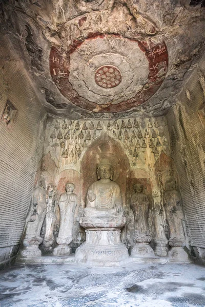 Longmen Grottoes i Luoyang — Stockfoto