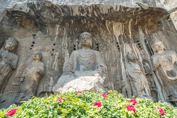 Longmen mağarasını Luoyang içinde