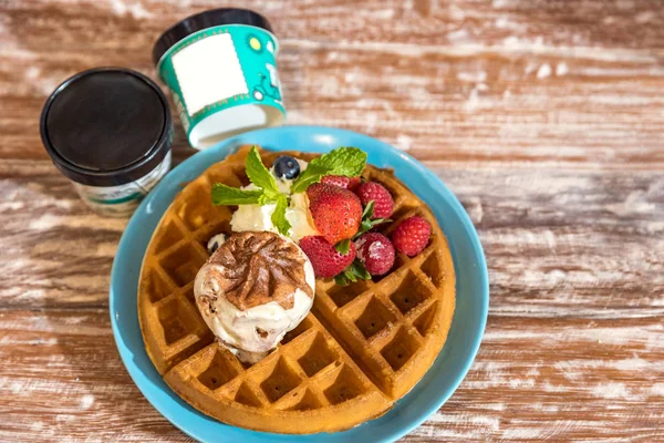 straberry ile Belçika waffle