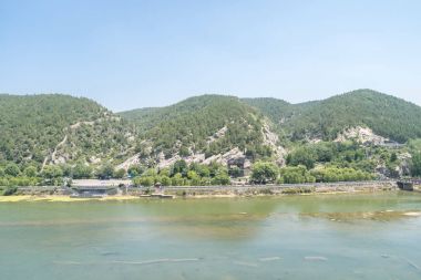 Longmen mağarasını Luayang  