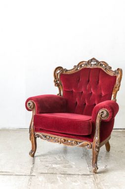 Kırmızı vintage sandalye