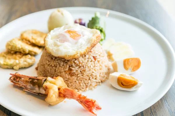 Arroz frito de gambas tigre —  Fotos de Stock