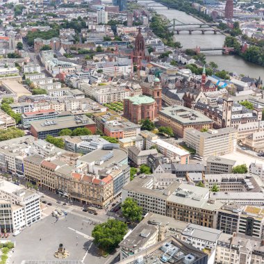 Frankfurt 'taki gökdelenlerin manzarası