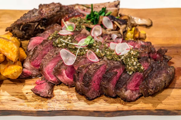 Grain fed Grilled Tomahawk Beef — Stock Photo, Image