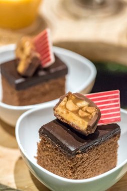 parça çikolatalı kek 