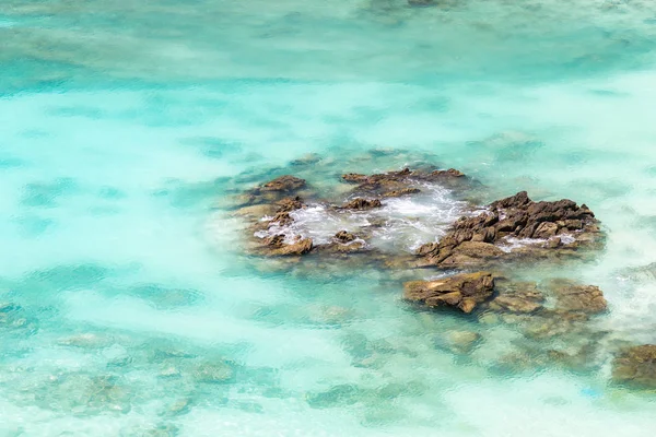 Άποψη Του Τροπική Παραλία Και Κολυμπά Αναπνευτήρα Σημείο Στο Νησί — Φωτογραφία Αρχείου