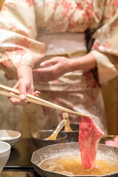 Närbild Nötkött Wagyu Shabu Shabu Med Ånga Japansk Grönsaksgryta Rätter — Stockfoto
