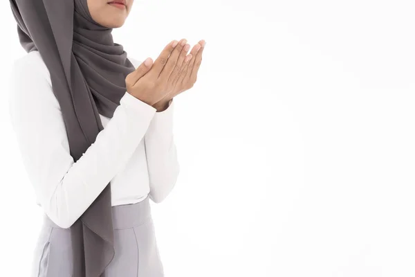 Wanita Muslim Dewasa Membuat Duas Sebagai Doa Pemberkatan Bagi Umat — Stok Foto