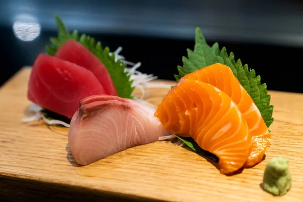 Sashimi Traditionele Japanse Keuken Set Van Versheid Rauwe Zalm Tonijn — Stockfoto