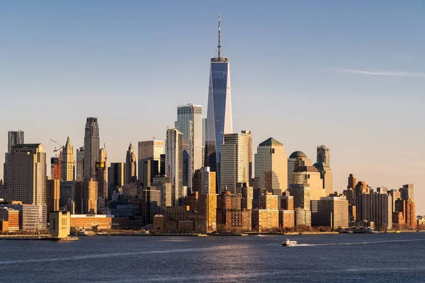 ニューヨークの空中ビュー ニュージャージーからマンハッタンのスカイラインの街並み — ストック写真