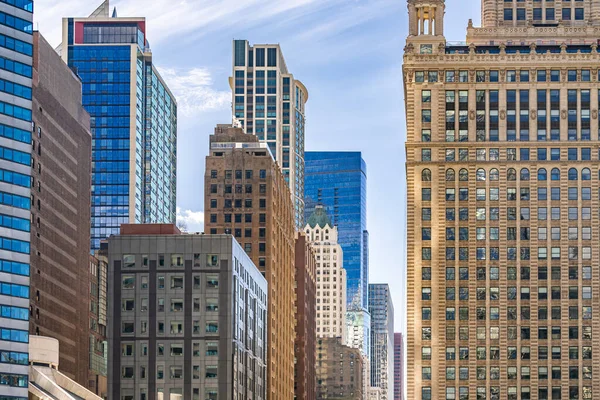 Zbliżenie Budynku Drapacza Chmur Chicago Usa — Zdjęcie stockowe