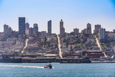 San Francisco ve San Francisco Körfezi 'nin güzel şehir manzarası Kuzey Kaliforniya ABD Pasifik Okyanusunun batı kıyısı, San Francisco Birleşik Devletler Tarihi Seyahat Hedefleri şehir konsepti.