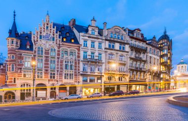 Brüksel Cityscape 'in mimarisi, Belçika şehir merkezi Benelux Eu' da gökdelen inşa ediyor. AB 'nin Belçika kenti turizm ve seyahat merkezi konsepti.